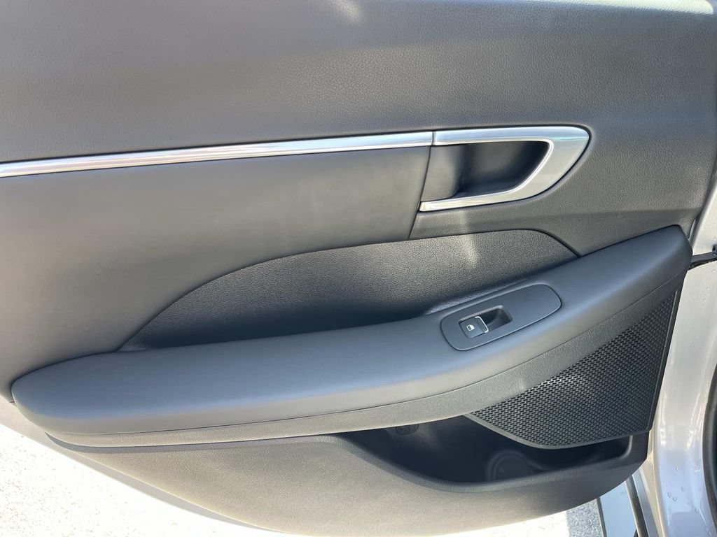 Used 2023 Hyundai Sonata SEL w/ Convenience Package FWD image 23