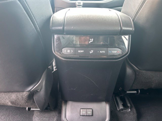 Used 2022 Toyota Highlander XLE AWD/4WD image 14