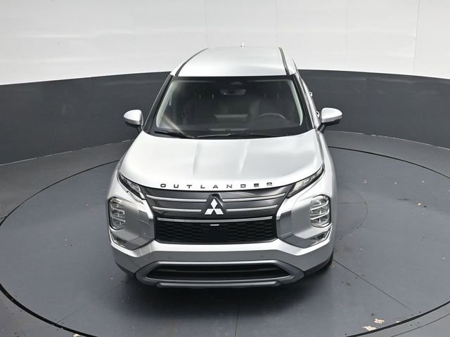Used 2025 Mitsubishi Outlander SE image 51