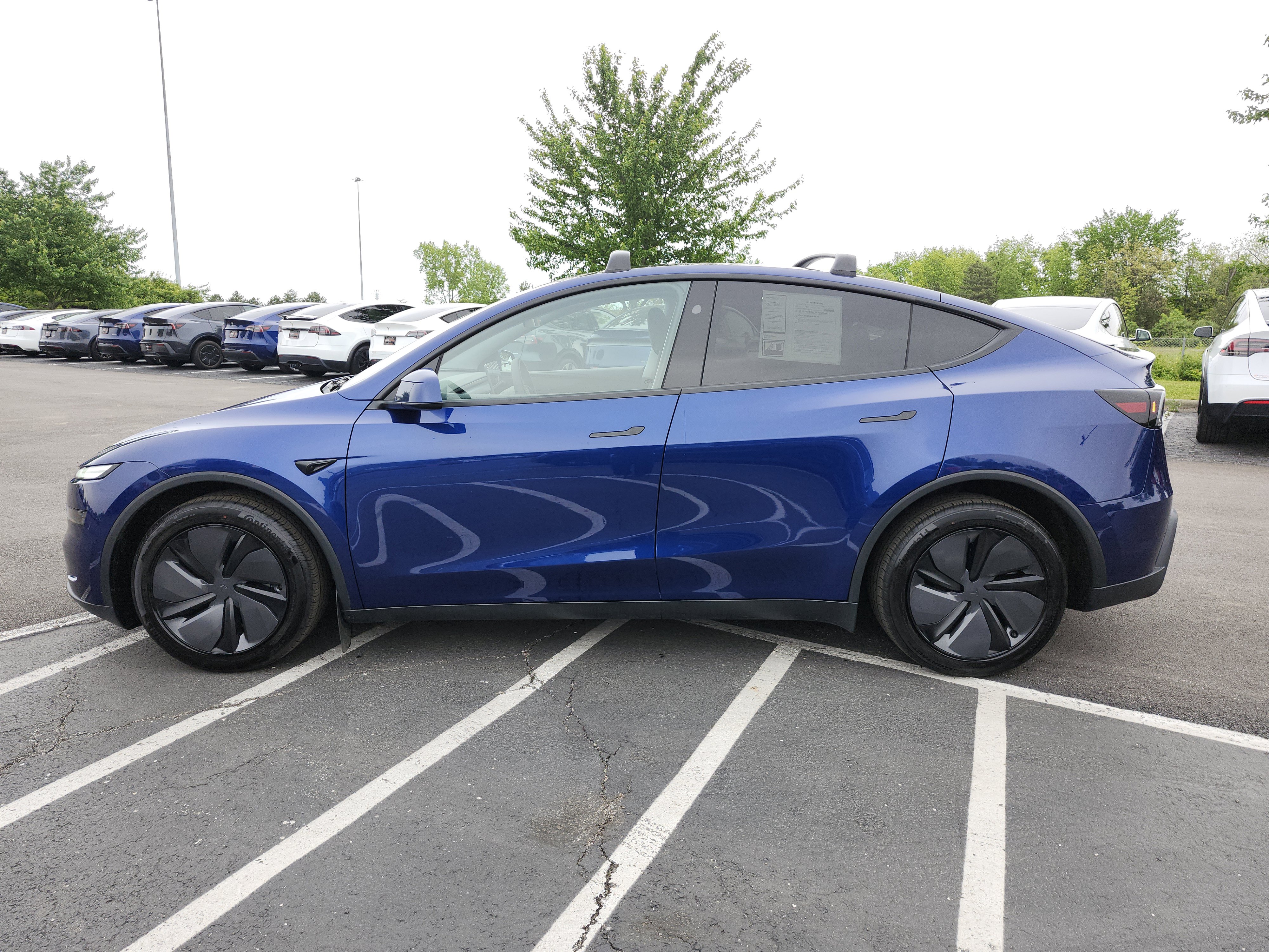 Used 2026 Tesla Model Y 2WD image 13