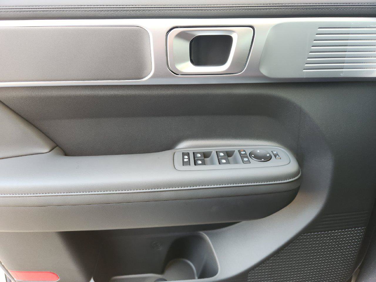 New 2027 Hyundai Santa Fe SEL FWD image 19