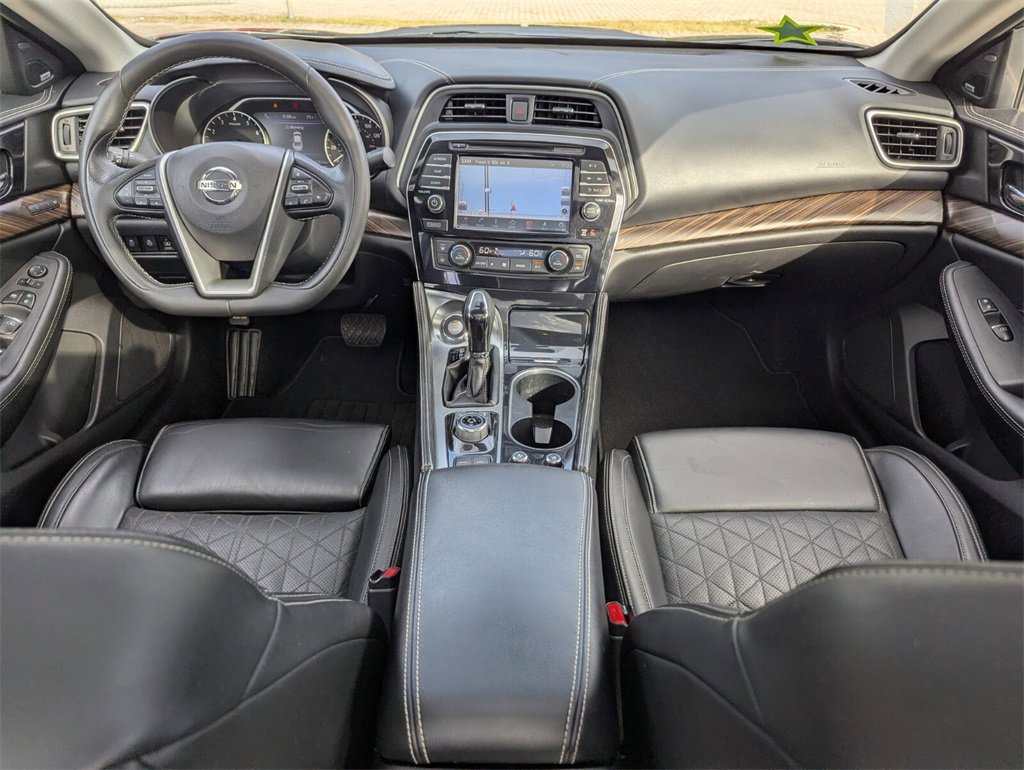 Used 2018 Nissan Maxima Platinum image 5