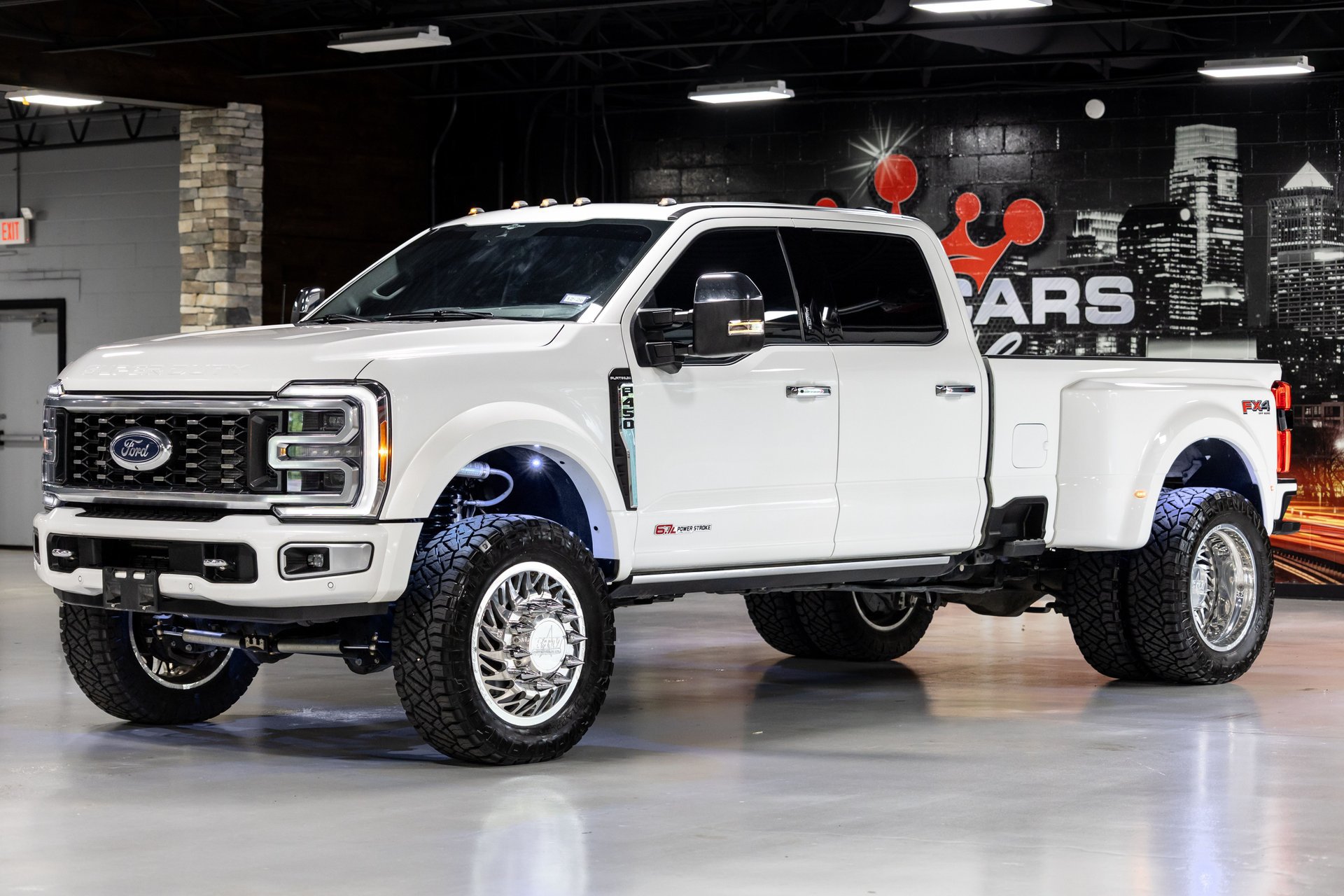 Used 2023 Ford F450 Platinum w/ FX4 Off-Road Package AWD/4WD image 10