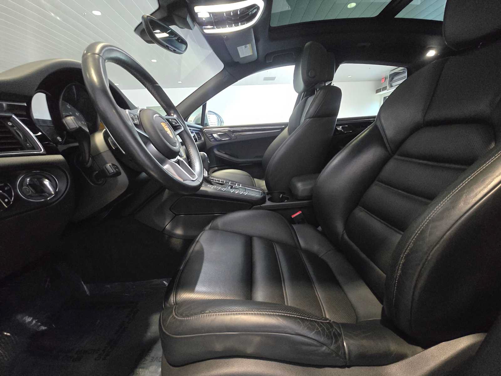 Used 2015 Porsche Macan S AWD/4WD image 21