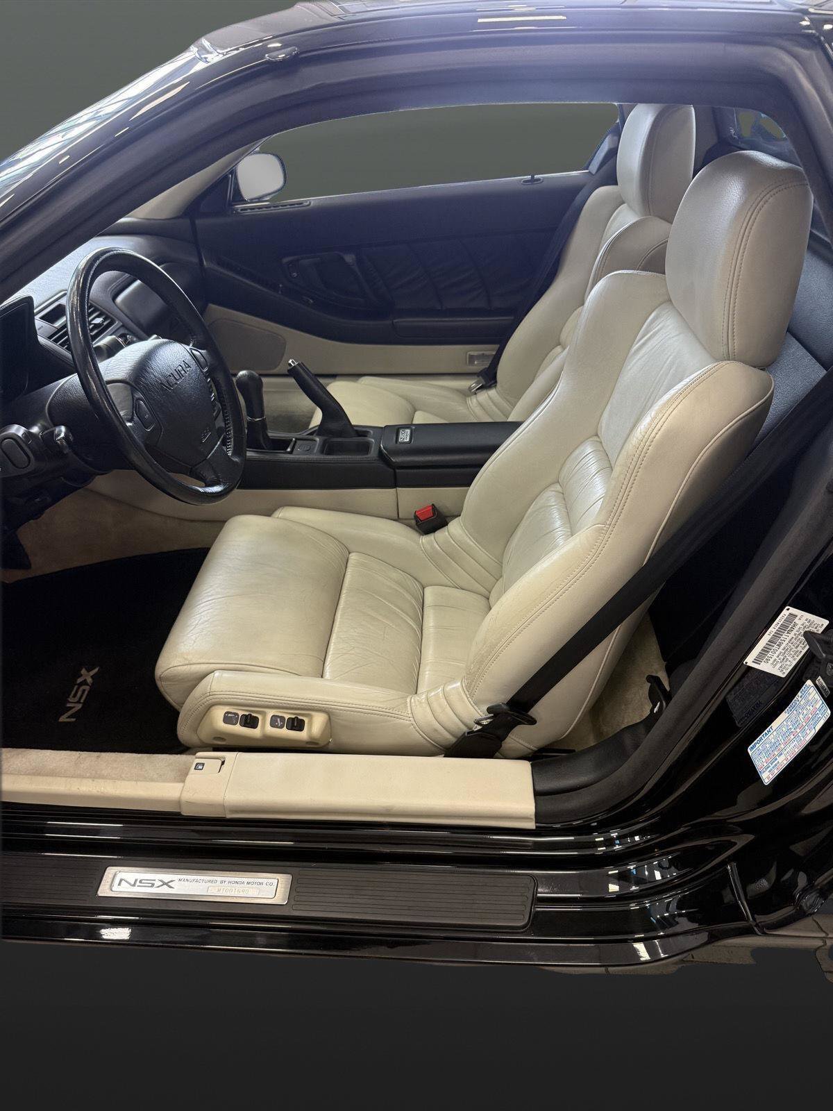 Used 1991 Acura NSX RWD image 25