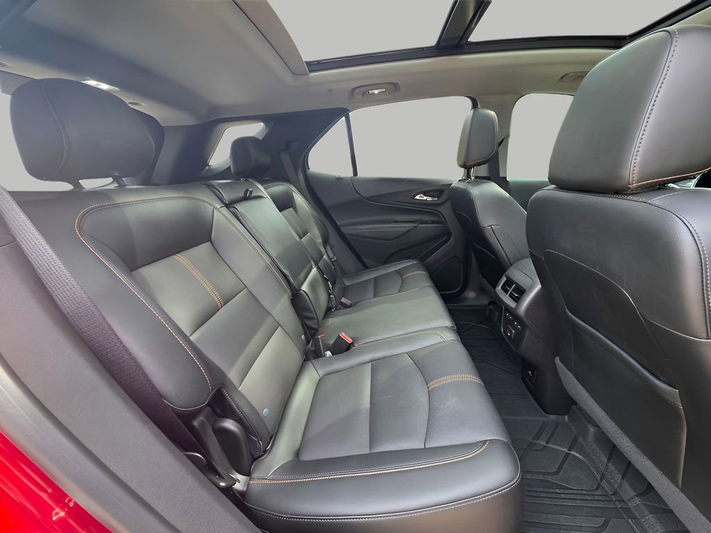 Used 2023 Chevrolet Equinox Premier image 9