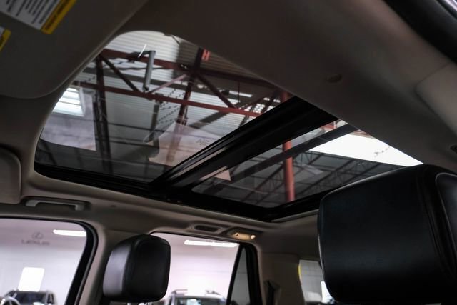 Used 2018 Ford Expedition Max Platinum image 9