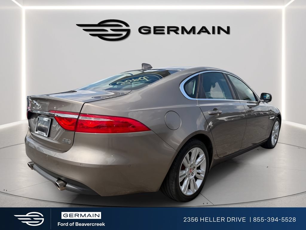 Used 2017 Jaguar XF Premium AWD/4WD image 8