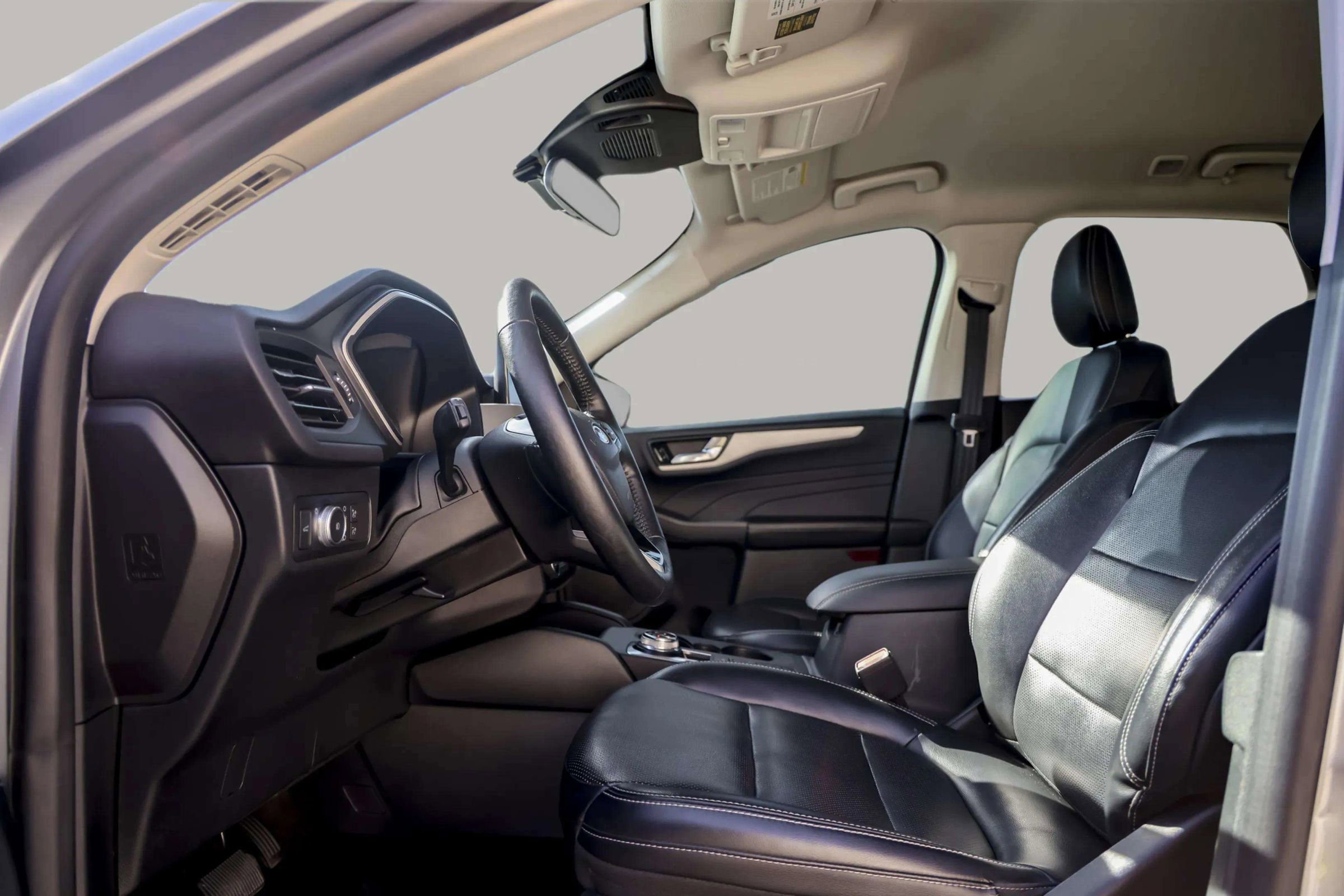 Used 2021 Ford Escape SEL image 17