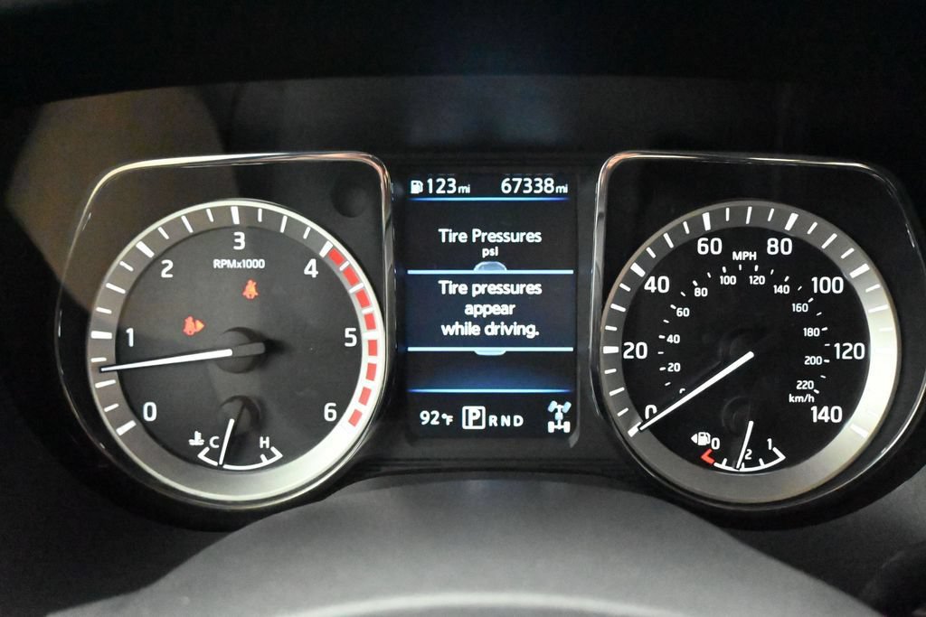 Used 2019 Nissan Titan S AWD/4WD image 15