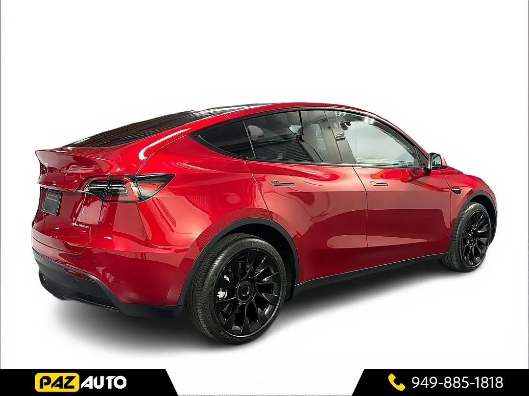 Used 2024 Tesla Model Y Long Range AWD/4WD image 5