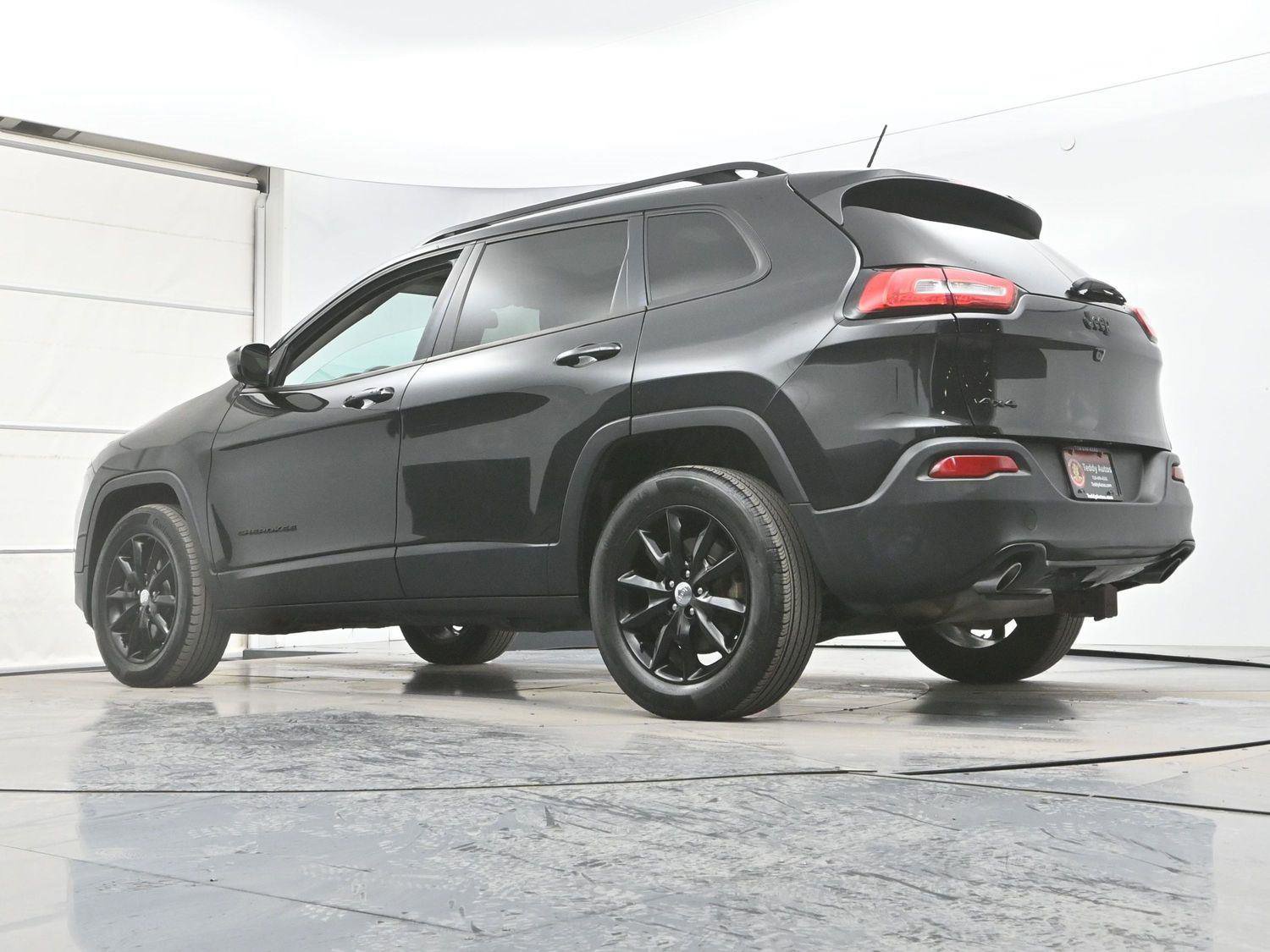 Used 2014 Jeep Cherokee Altitude w/ Comfort/Convenience Group image 23