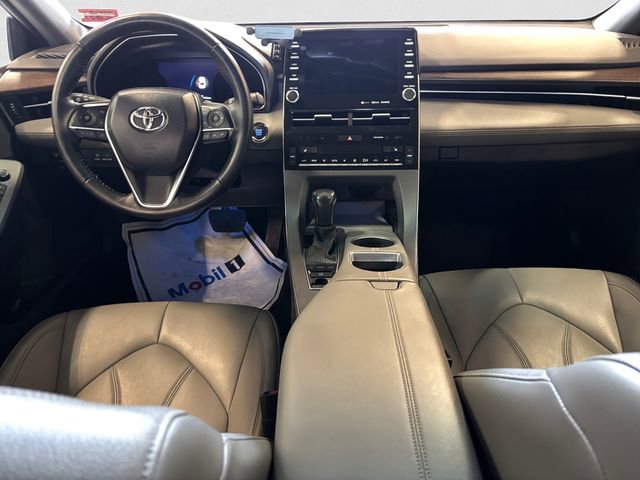 Used 2022 Toyota Avalon XLE w/ Moonroof Package image 11