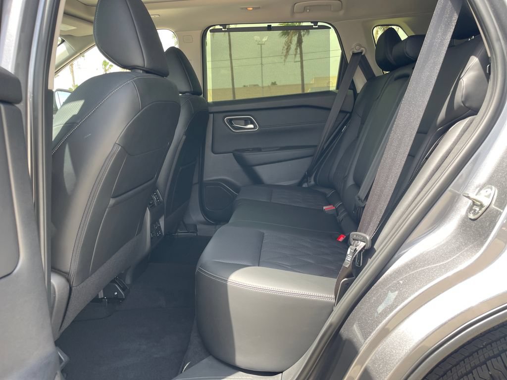 Certified 2026 Nissan Rogue Platinum w/ Platinum Premium Package AWD/4WD image 24