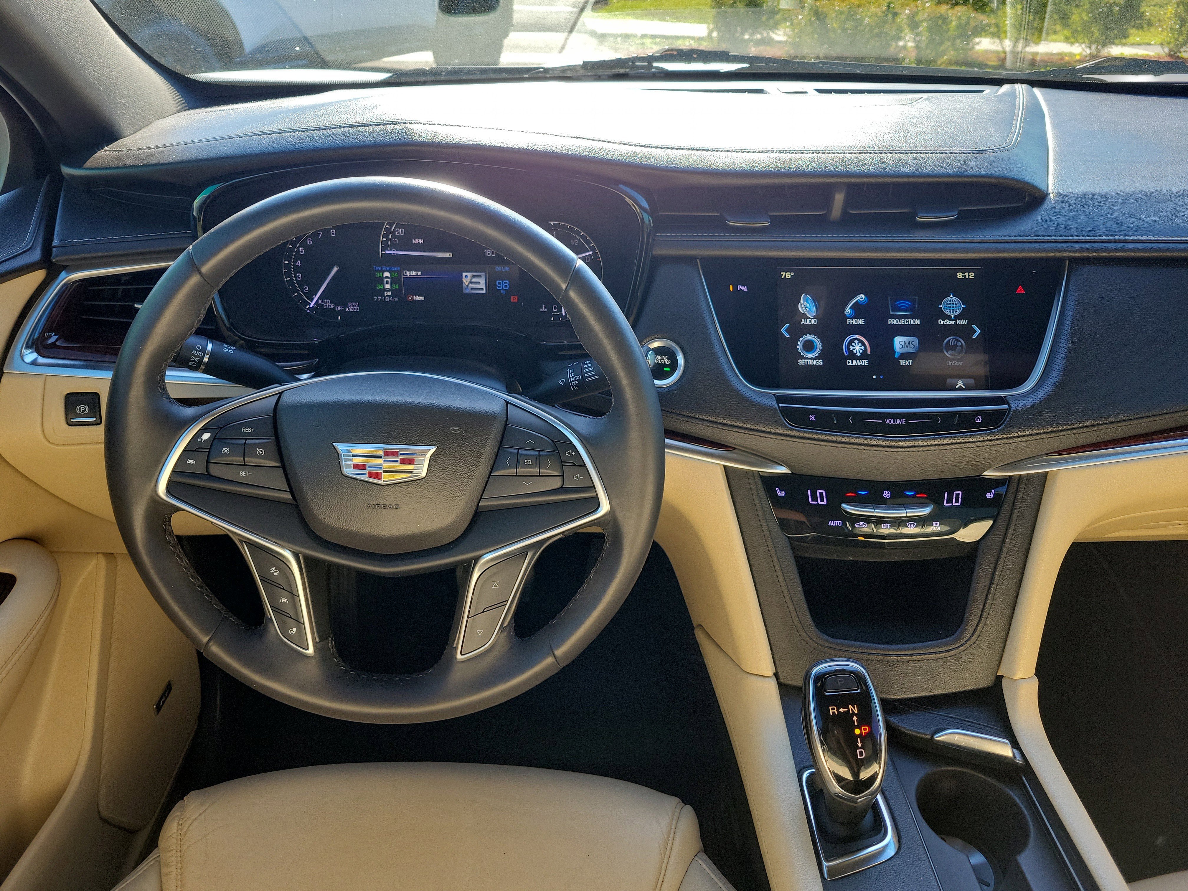 Used 2018 Cadillac XT5 Luxury w/ Driver Awareness Package FWD image 19