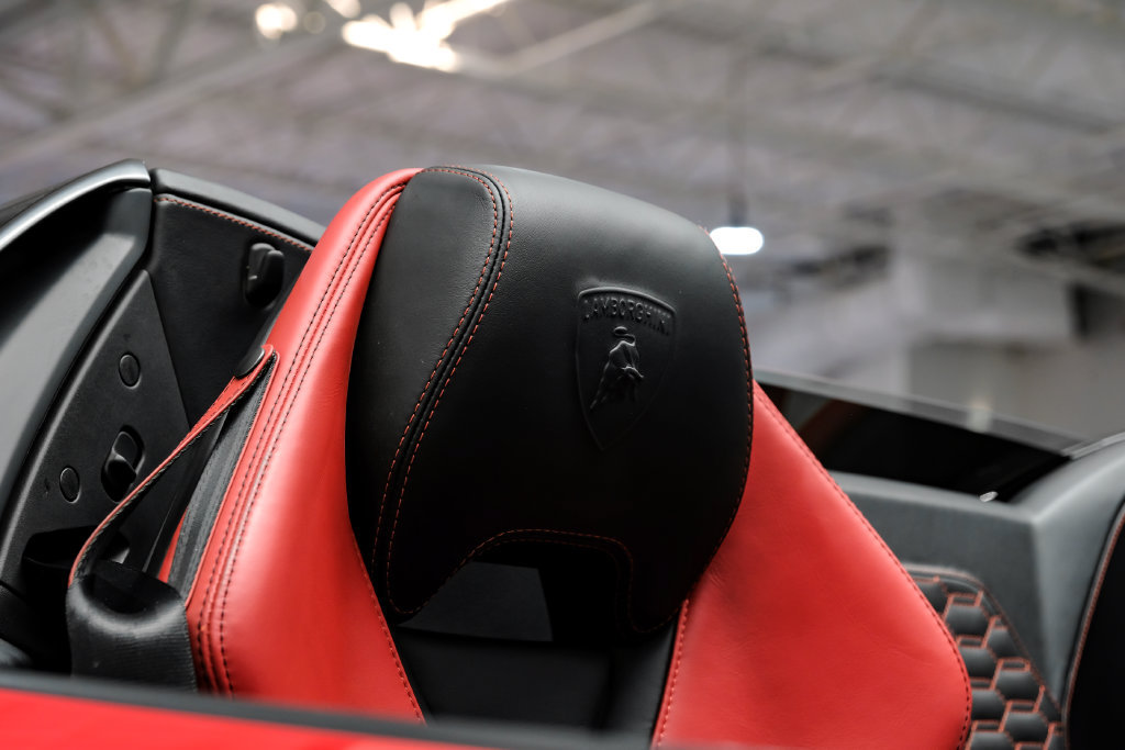 Used 2018 Lamborghini Huracan LP 580-2 RWD image 35