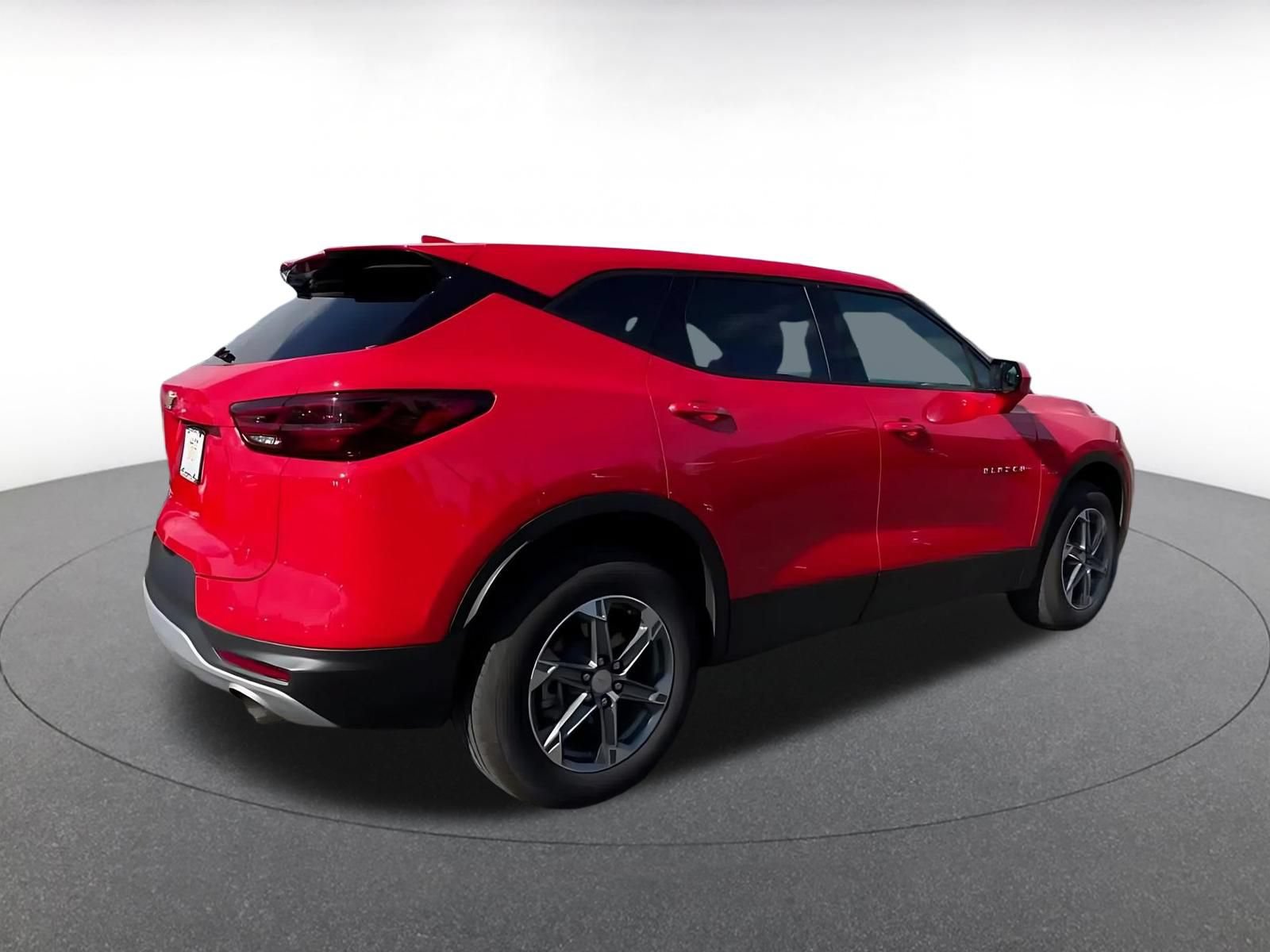 Used 2025 Chevrolet Blazer LT FWD image 14