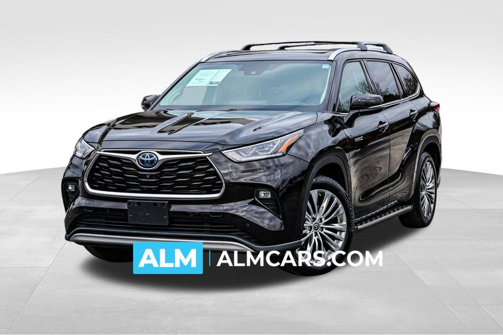 Used 2021 Toyota Highlander Platinum image 1