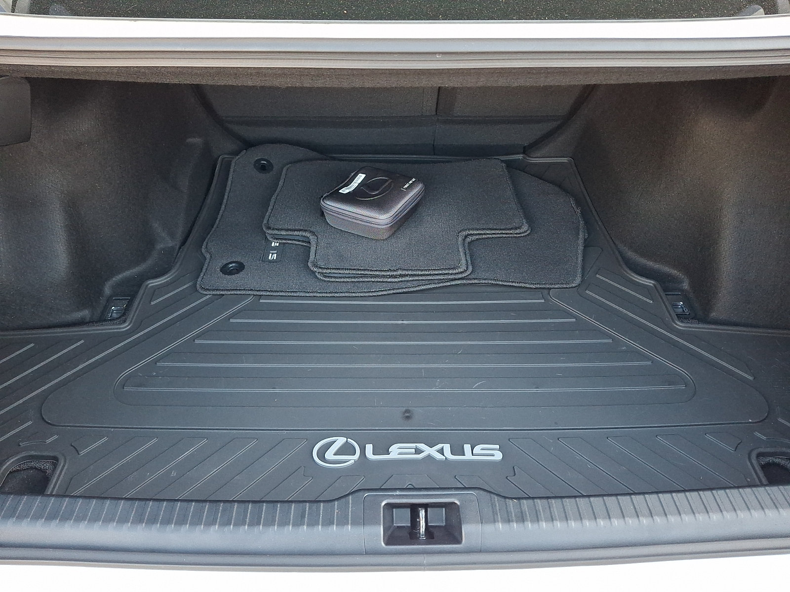 Certified 2024 Lexus IS 350 F Sport AWD/4WD image 30