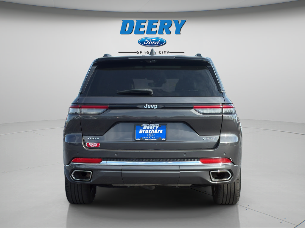 Used 2022 Jeep Grand Cherokee Overland w/ Luxury Tech Group IV AWD/4WD image 12
