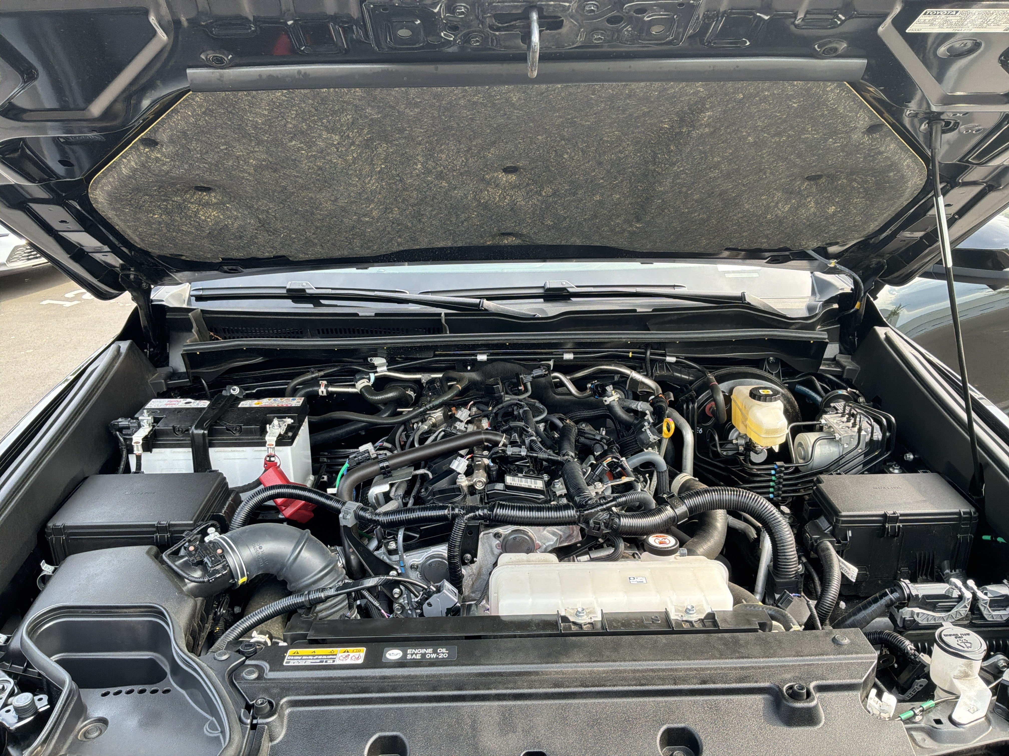 Used 2025 Toyota 4Runner Limited AWD/4WD image 44