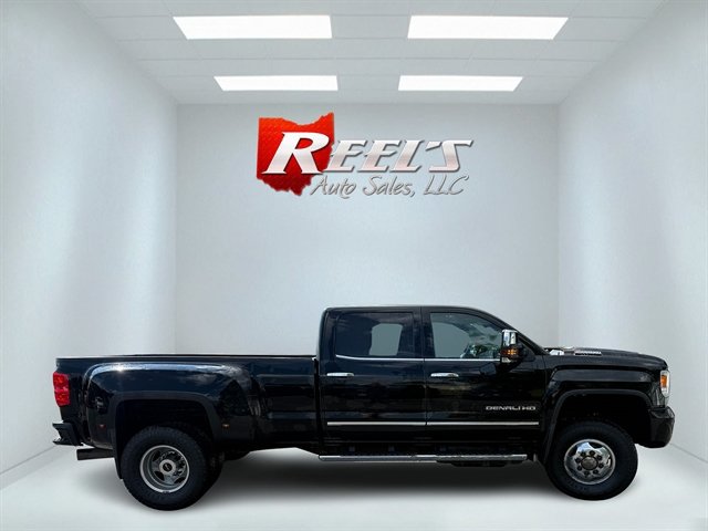 Used 2019 GMC Sierra 3500 Denali w/ Duramax Plus Package AWD/4WD image 26