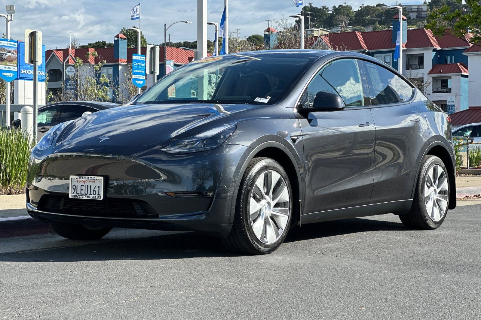 Used 2024 Tesla Model Y Long Range image 7