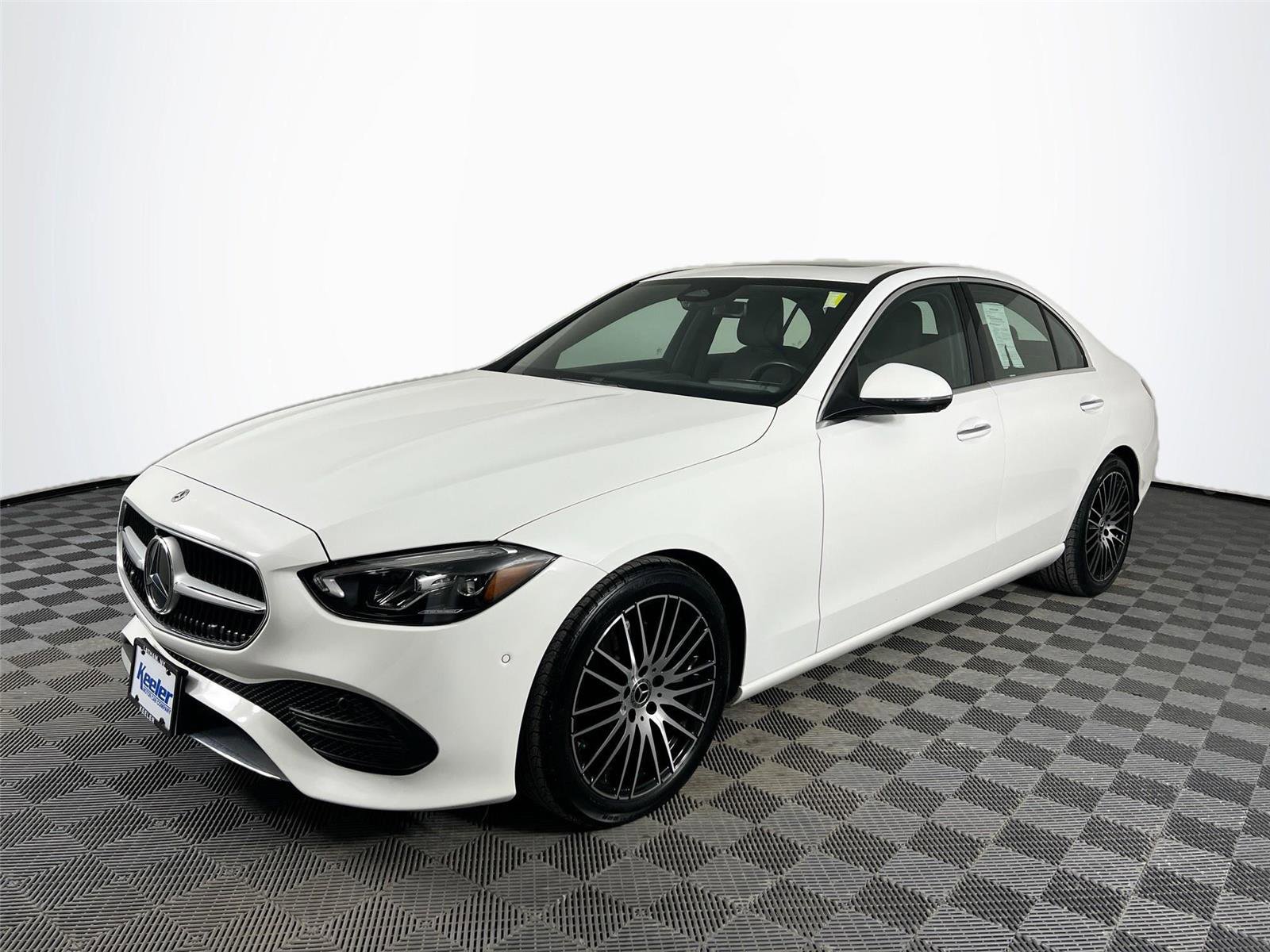 Used 2022 Mercedes-Benz C 300 4MATIC Sedan image 2