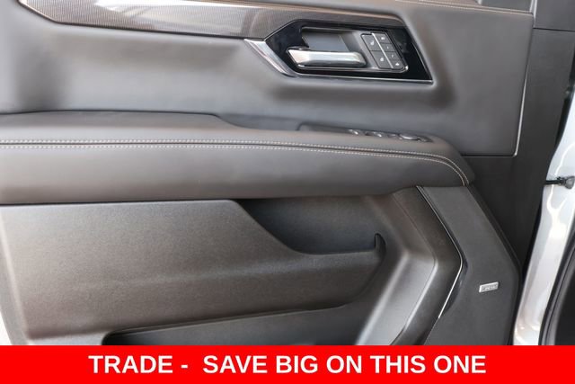 Used 2026 GMC Yukon XL Elevation image 15