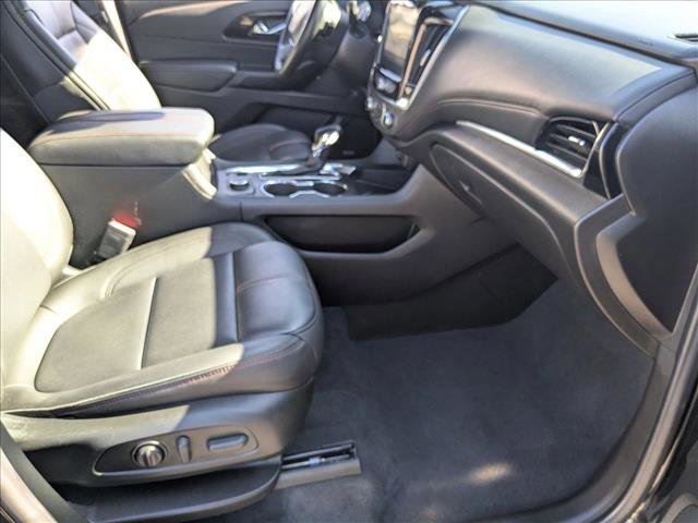 Used 2023 Chevrolet Traverse RS image 21