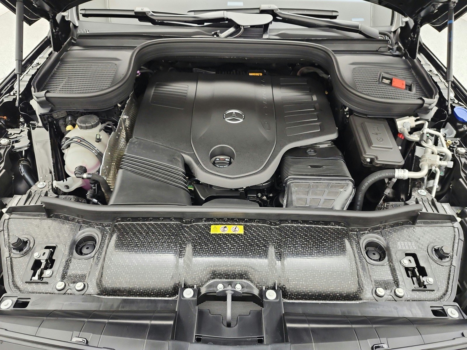 New 2027 Mercedes-Benz GLS 450 4MATIC image 12