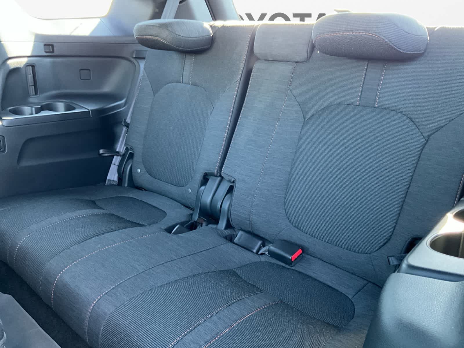 Used 2023 Honda Pilot Sport image 22