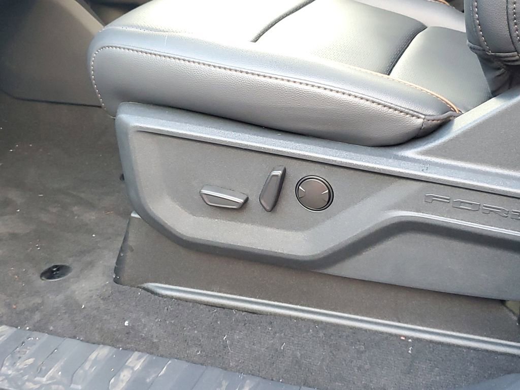 New 2026 Ford F350 Lariat image 28