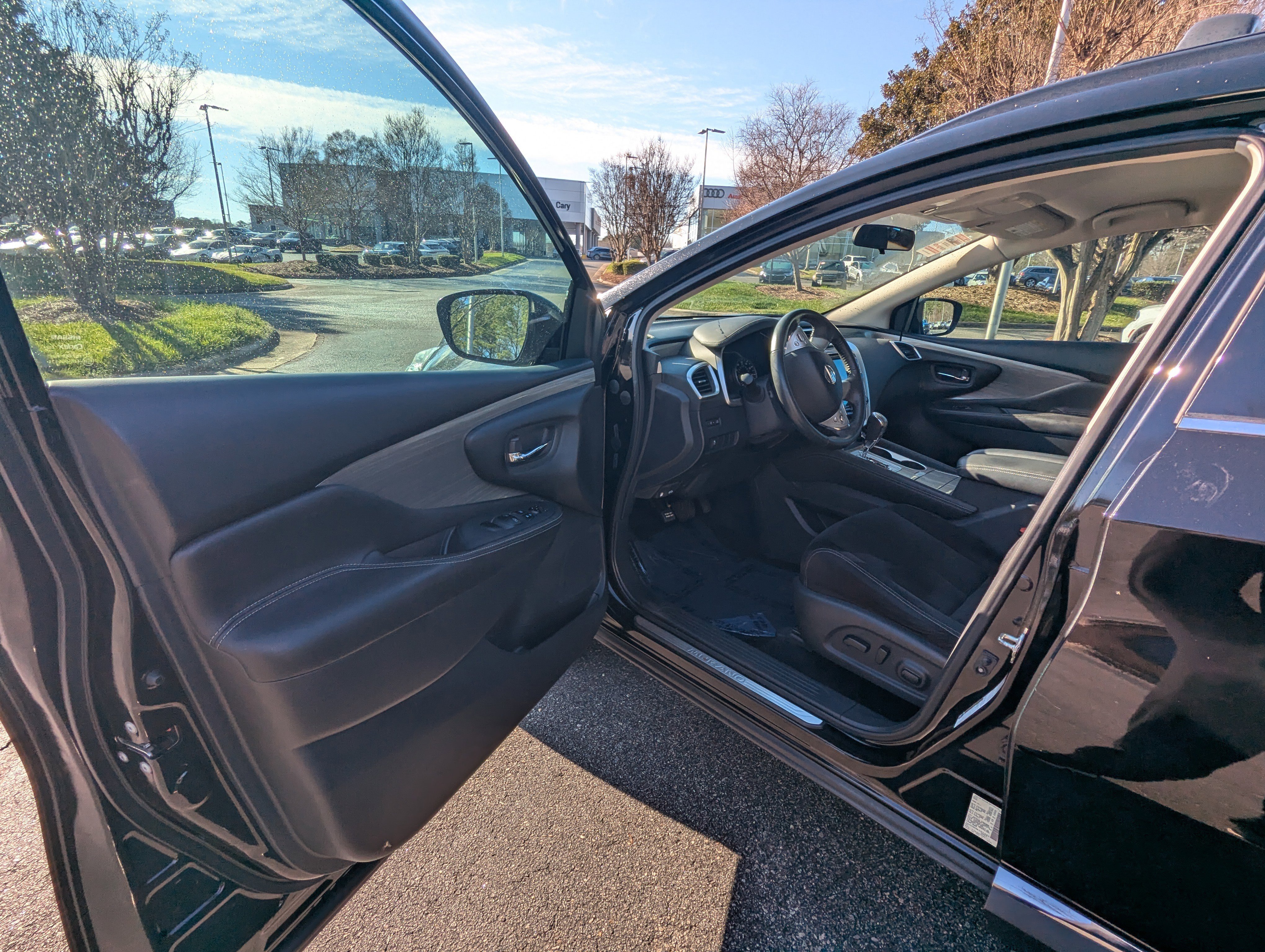 Used 2017 Nissan Murano SV image 8