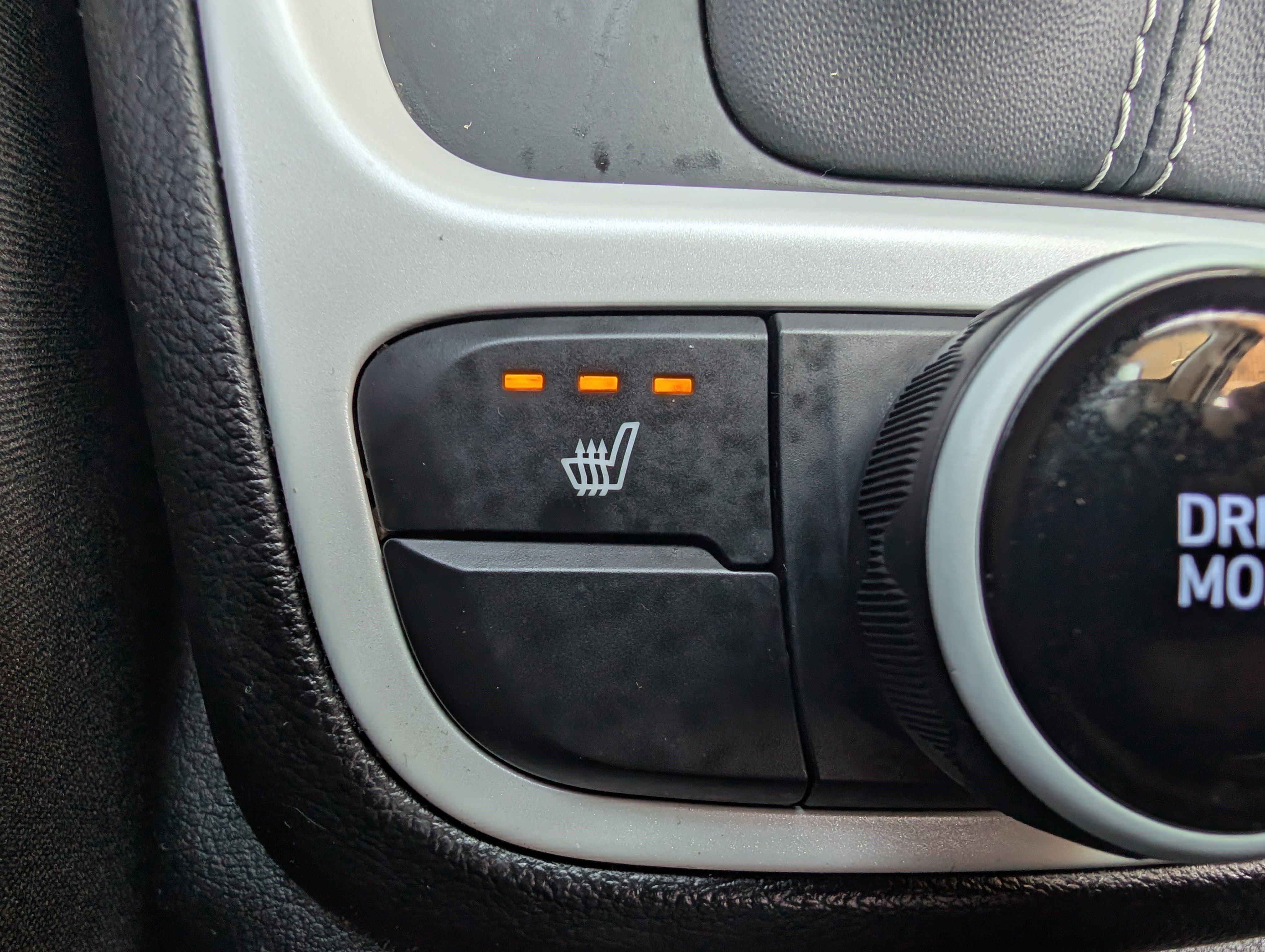 Used 2024 Hyundai Venue Limited image 30