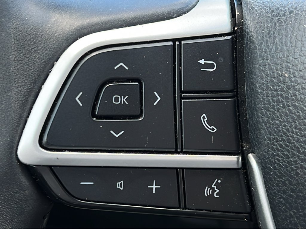 Used 2025 Toyota Grand Highlander AWD image 20