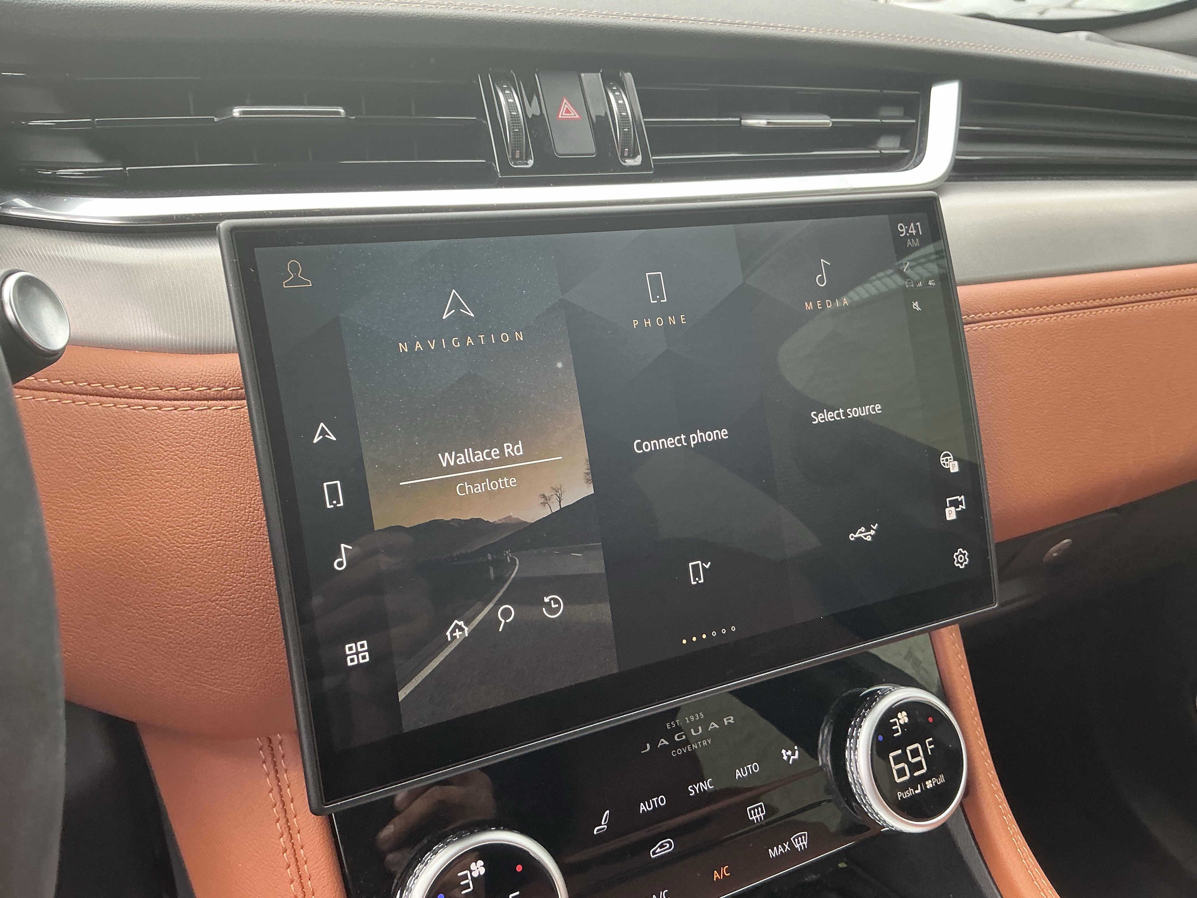 Certified 2026 Jaguar F-PACE R-Dynamic S AWD/4WD image 25