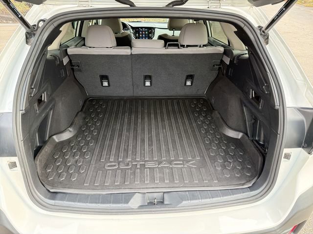 Used 2022 Subaru Outback Premium image 20