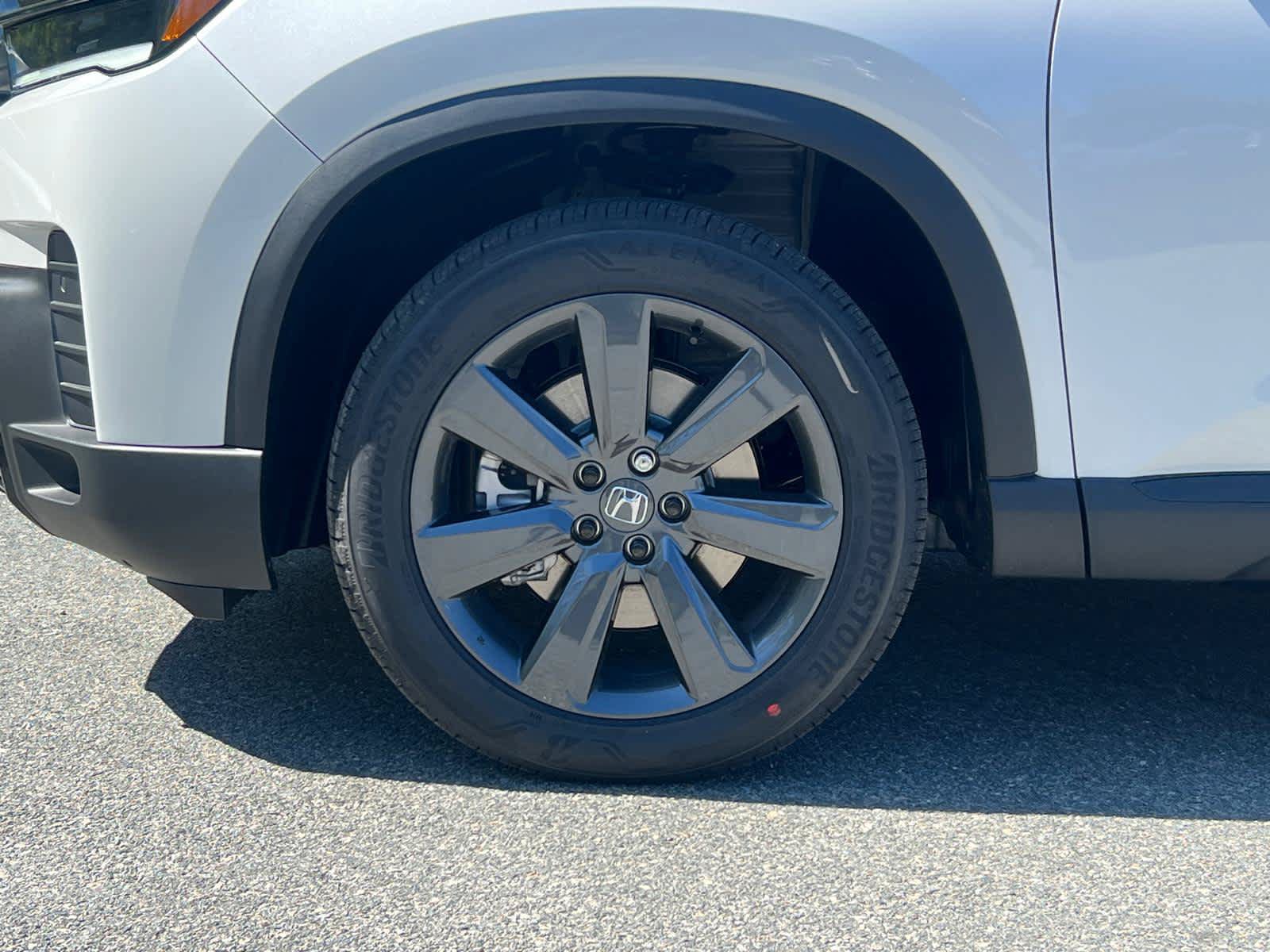 New 2026 Honda Pilot Sport image 12