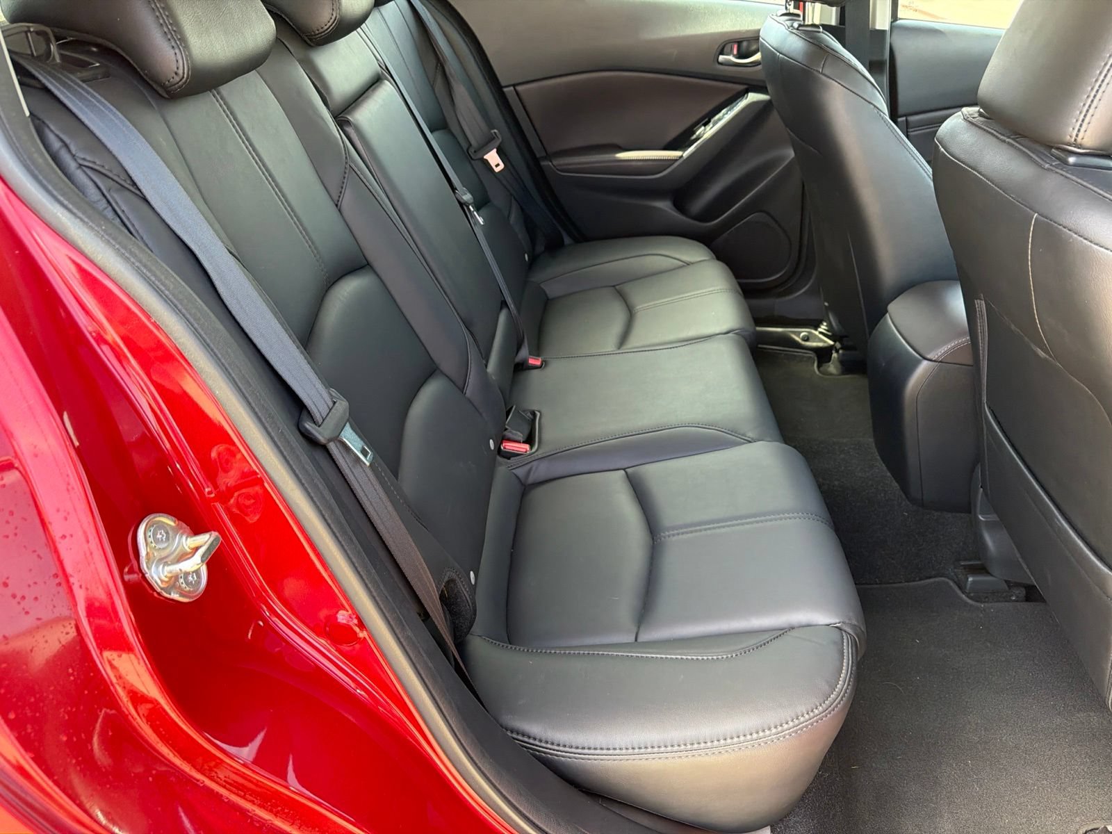 Used 2018 MAZDA MAZDA3 Touring FWD image 17