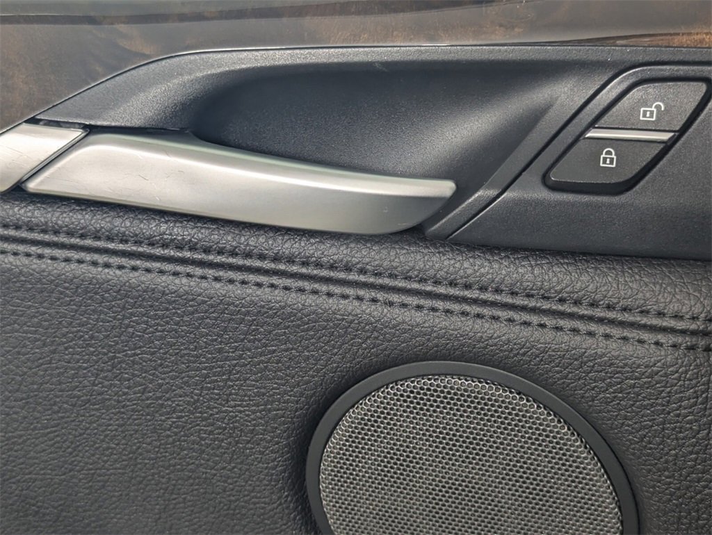 Used 2015 BMW X5 xDrive35i image 14