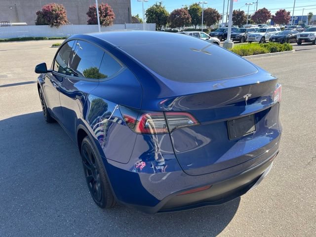 Used 2024 Tesla Model Y Long Range AWD/4WD image 7