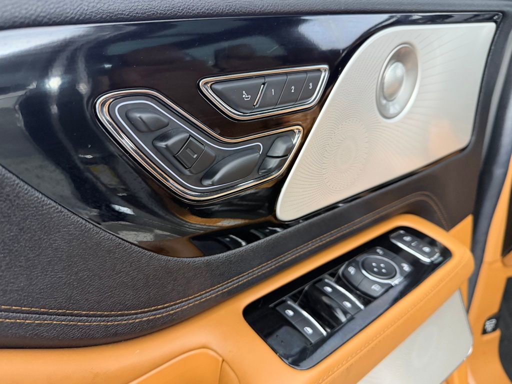 Used 2023 Lincoln Aviator Black Label image 25