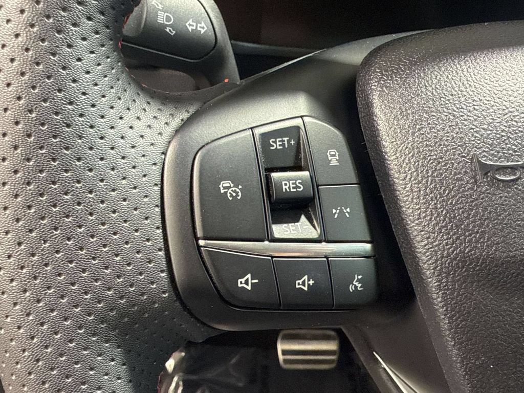 Used 2023 Ford Escape ST-Line w/ Tech Pack #1 AWD/4WD image 19