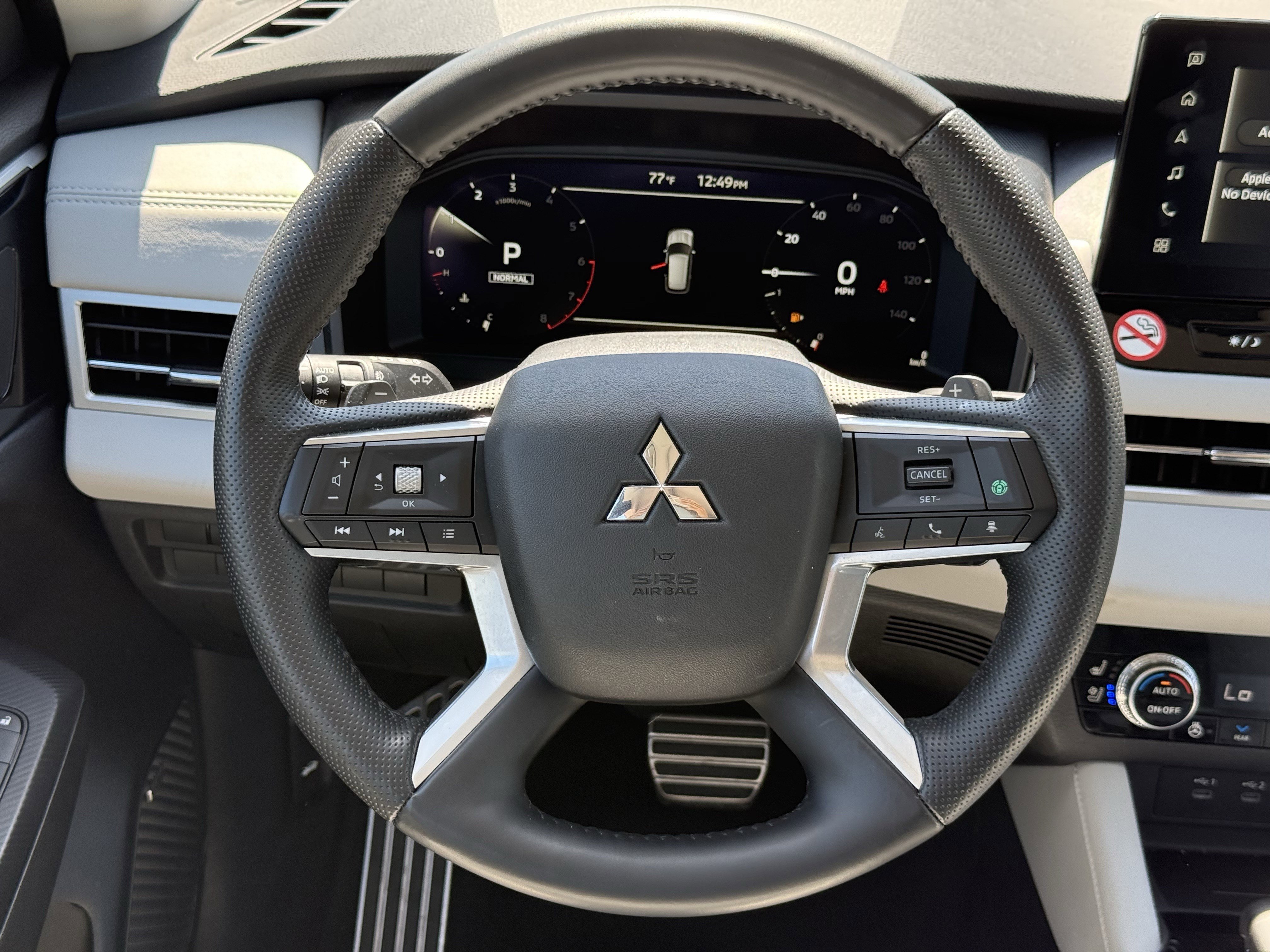 Used 2025 Mitsubishi Outlander SEL image 15