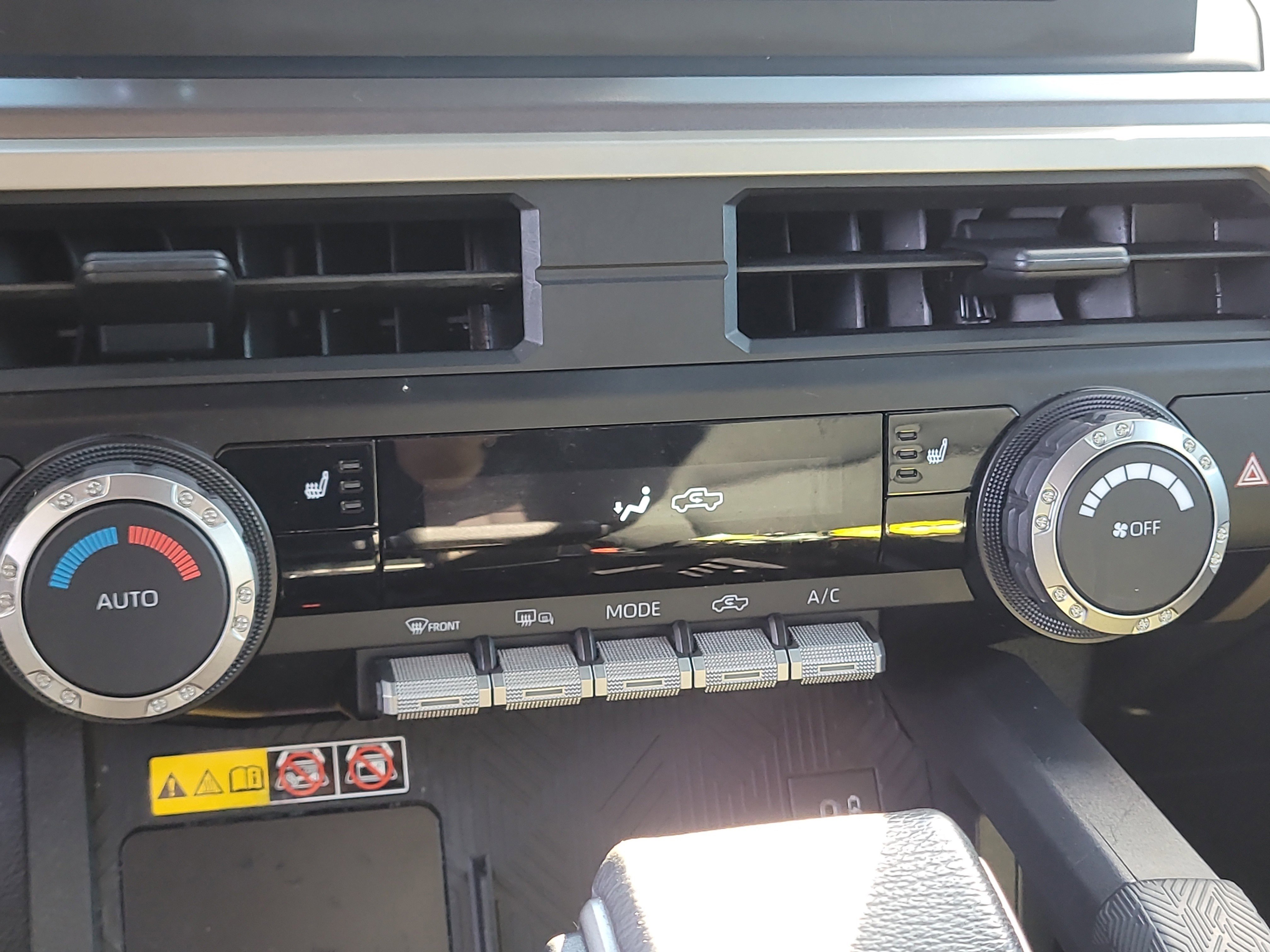 Used 2024 Toyota Tacoma SR5 image 24