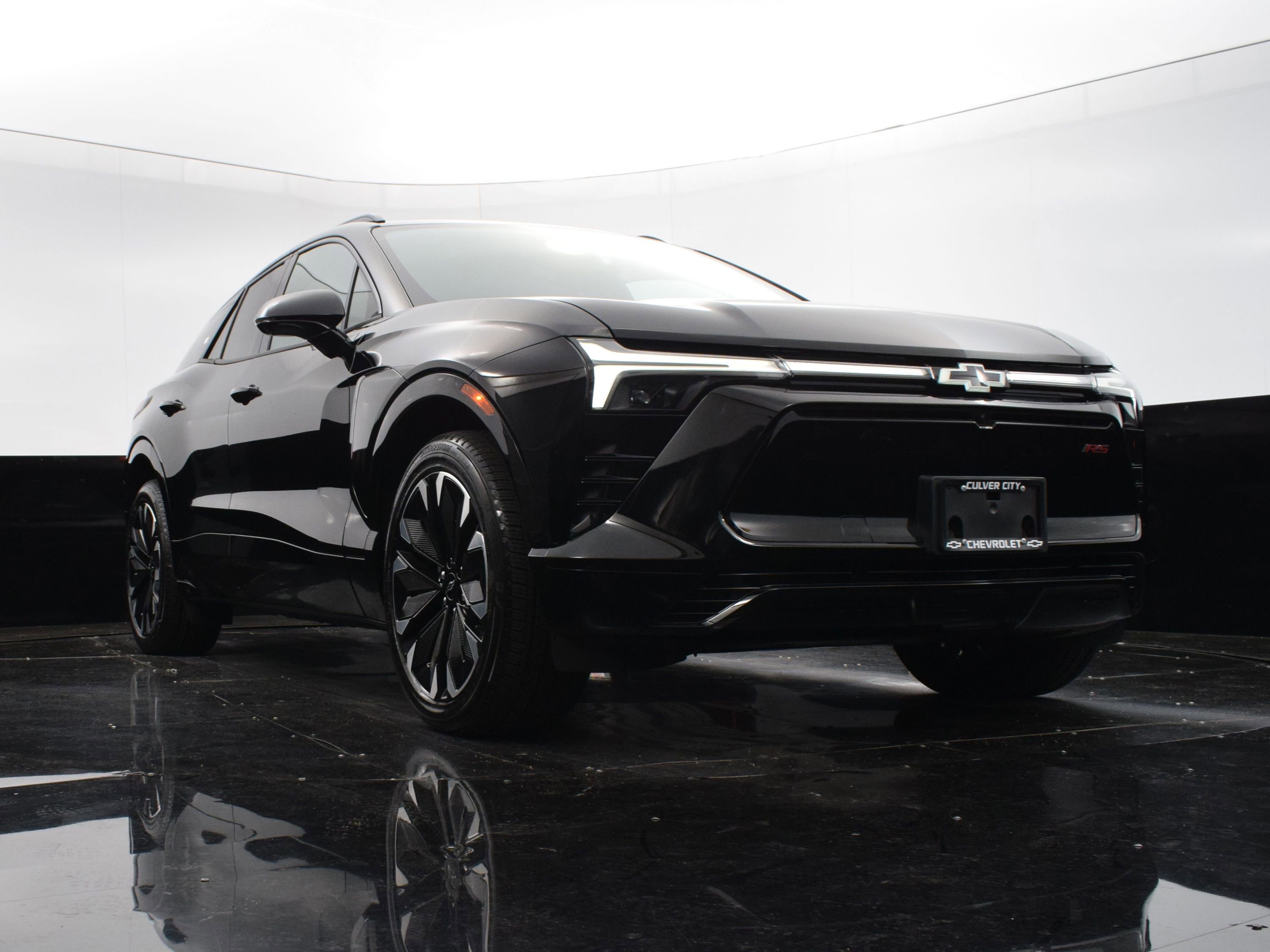 New 2025 Chevrolet Blazer EV RS image 16