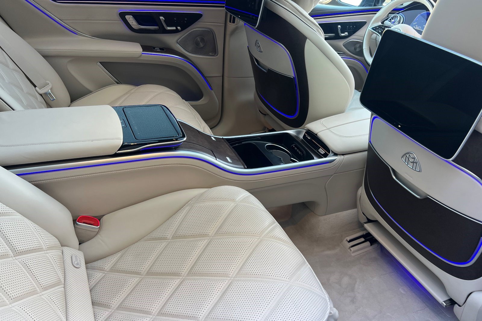 Certified 2024 Mercedes-Benz Maybach EQS 680 4MATIC image 26