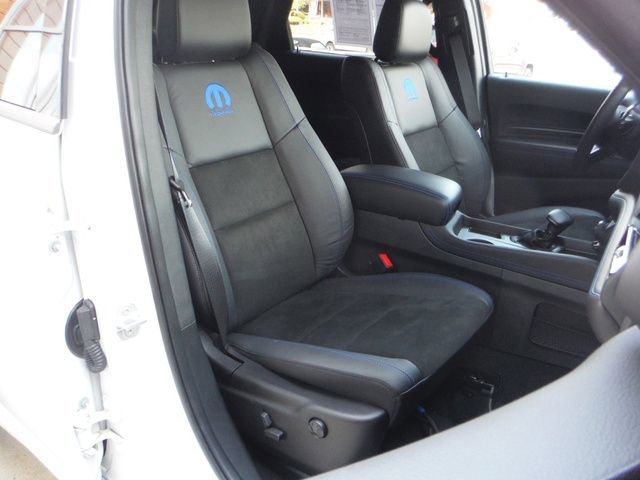 Used 2022 Dodge Durango R/T w/ Tow 'N Go Package AWD/4WD image 28