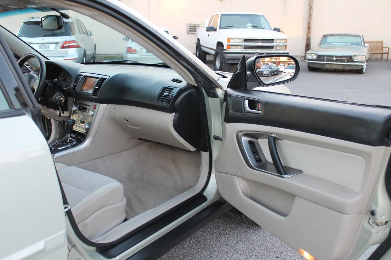 Used 2007 Subaru Outback 2.5i L.L. Bean image 32